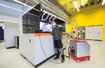 Mokrý odlučovač Ruwac NA7-26 vysává při 3D tisku u Conceptlaser v Hamburku.